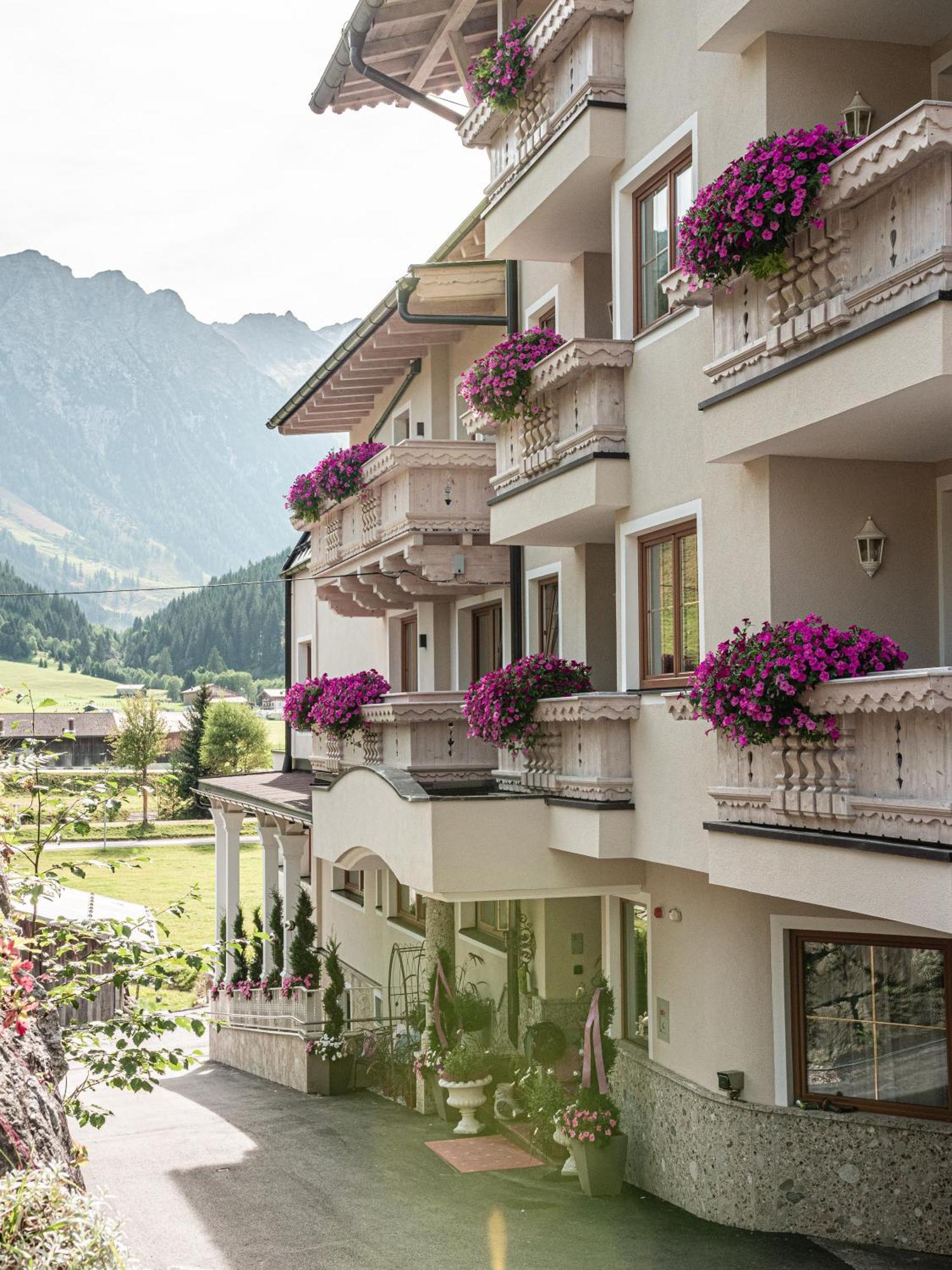 Wohlfuehlhotel Innertalerhof Gerlos Exterior foto